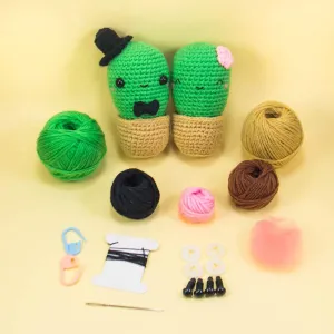 Cactus Couple Amigurumi Kit